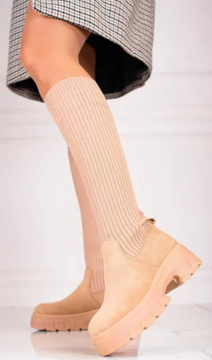 Moderne ženske čizme s platformom